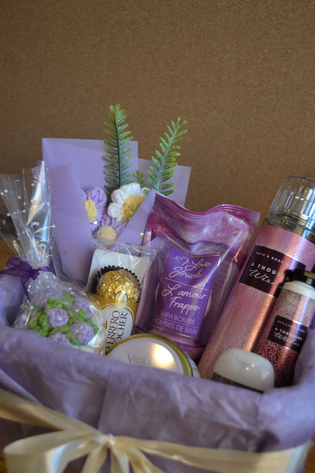 Gift Basket - 01 (Customizable)
