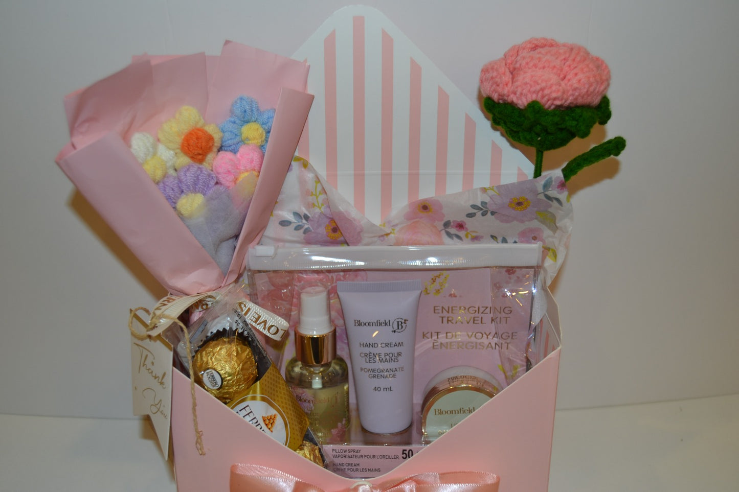 Gift Box - 02 (Customizable)