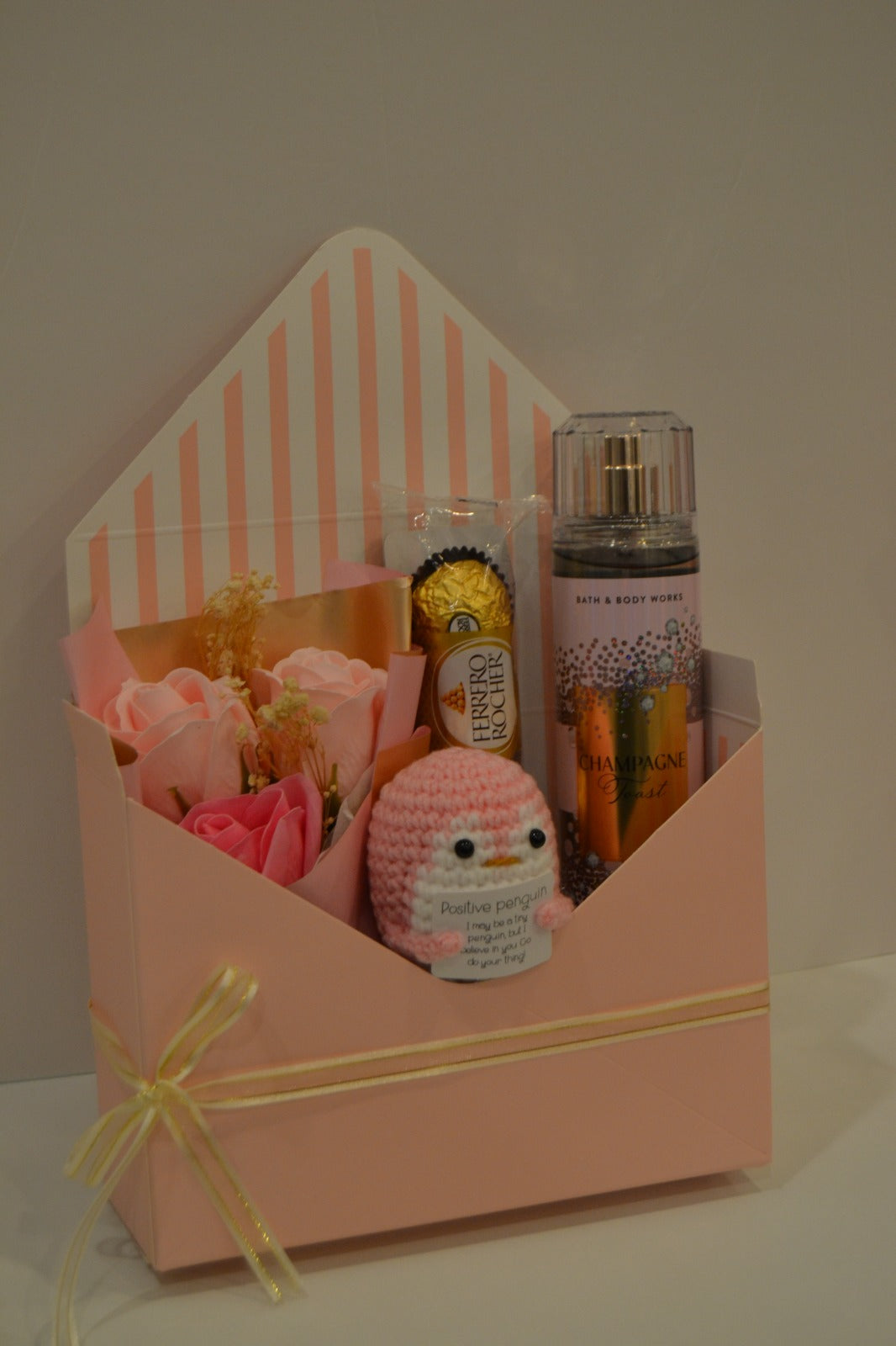 Gift Box - 03 (Customizable)