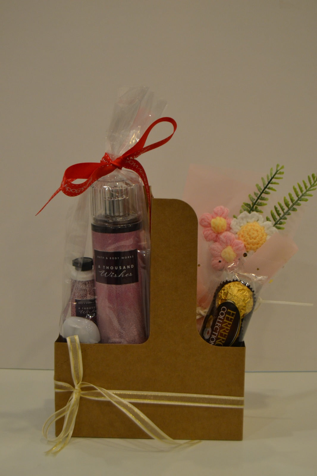 Gift Basket - 05 (Customizable)