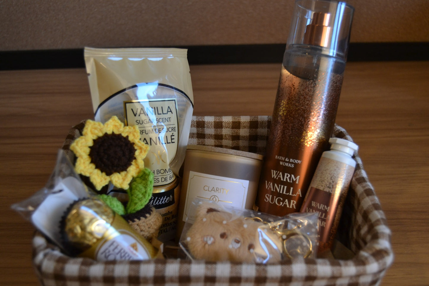 Gift Basket - 02 (Customizable)