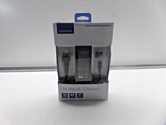 Insignia 65W Universal Ultrabook Laptop Charger